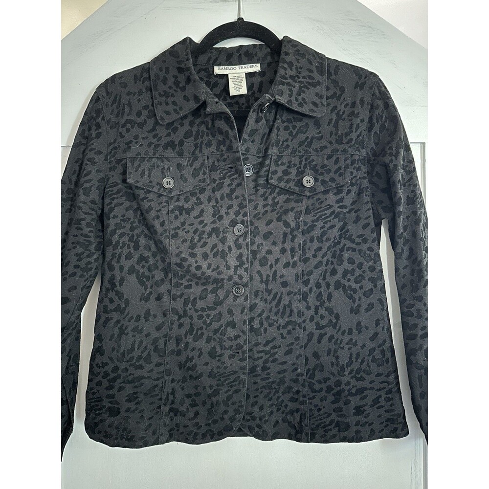 Bamboo Traders Black Embossed Leopard Print Button Down Shacket Jacket Sz PS